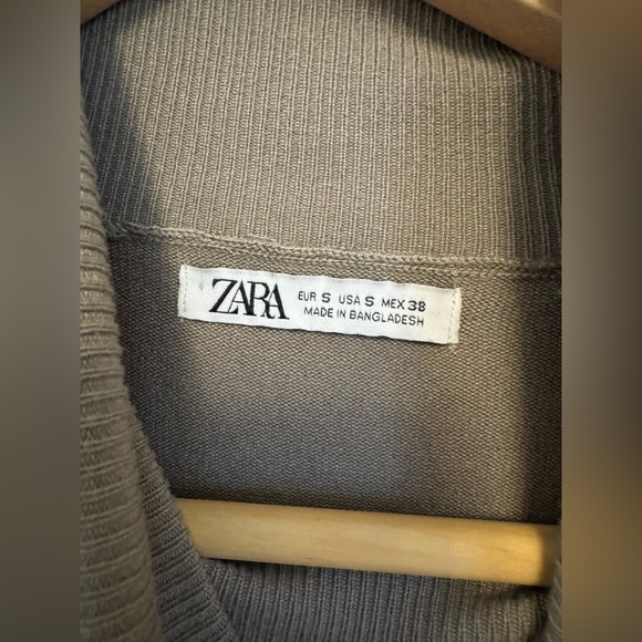 NWOT Zara Gray Turtleneck Sweater - Picture 3 of 3